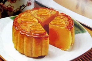 Mooncakes in Mid-Autumn Festival 