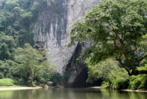 Visit Puong Cave in Ba Be National Park