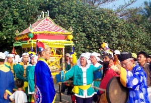 Nghinh Ong - the a jubilant festival in Vung Tau