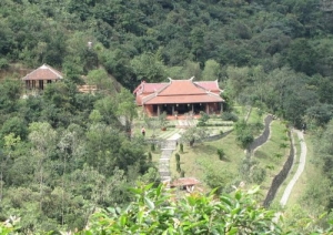 Serene Huyen Khong Son Thuong Pagoda