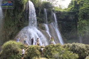 Dai Yem waterfalls in Moc Chau - Son La province