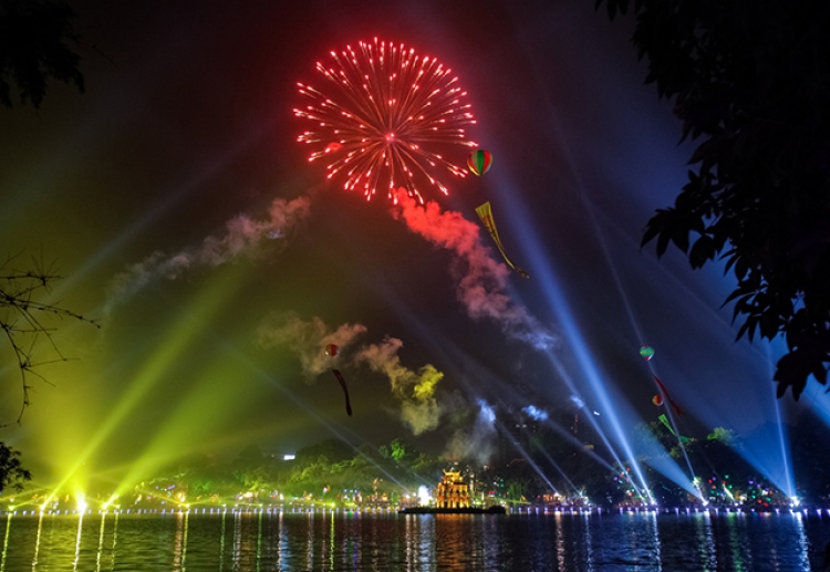 Ha Noi to display fireworks on National Day