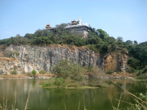 Enjoy Solemn Atmosphere in Chau Thoi Mountain Pagoda