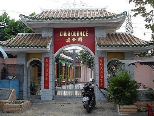 Quan De pagoda in Bac Lieu- The Symbol of Hoa People’s Culture